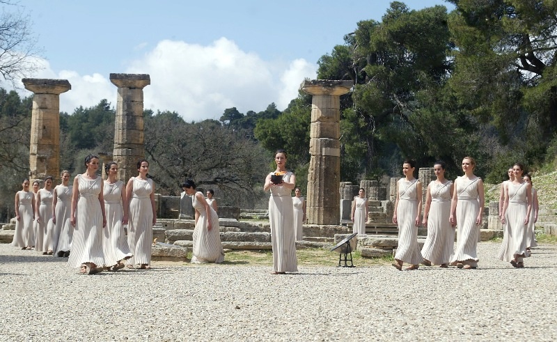 Η Αφή της Ολυμπιακής Φλόγας για το Λονδίνο 2012 (photos+video)