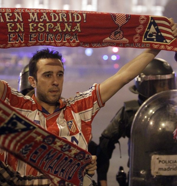 Επεισόδια στη Μαδρίτη, στη γιορτή των φίλων της Ατλέτικο (photos+videos)