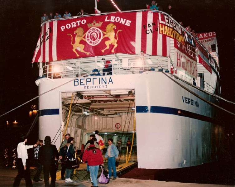 Τα «ερυθρόλευκα»... καραβάνια στα final 4 (photos+videos)