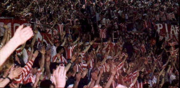 Τα «ερυθρόλευκα»... καραβάνια στα final 4 (photos+videos)