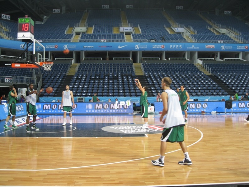 LIVE WEB TV: Η προπόνηση του Παναθηναϊκού στην Πόλη (photos)