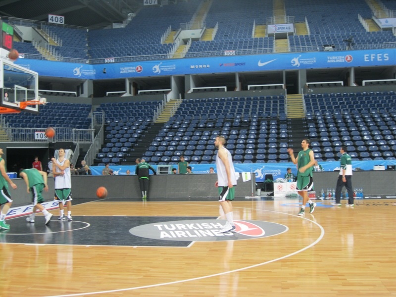 LIVE WEB TV: Η προπόνηση του Παναθηναϊκού στην Πόλη (photos)