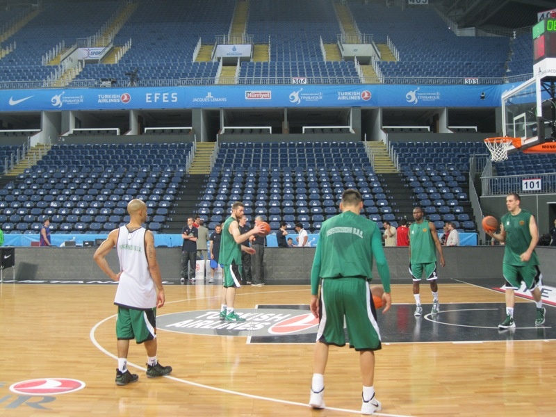 LIVE WEB TV: Η προπόνηση του Παναθηναϊκού στην Πόλη (photos)