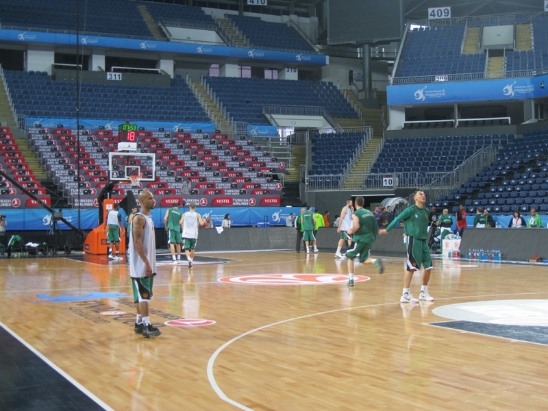 LIVE WEB TV: Η προπόνηση του Παναθηναϊκού στην Πόλη (photos)