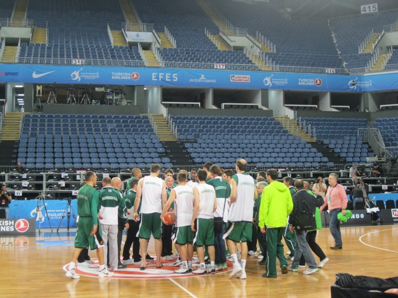 LIVE WEB TV: Η προπόνηση του Παναθηναϊκού στην Πόλη (photos)