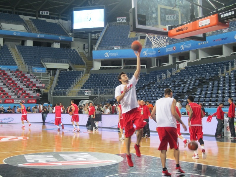 LIVE WEB TV: Η προπόνηση του Ολυμπιακού στην Πόλη (photos)