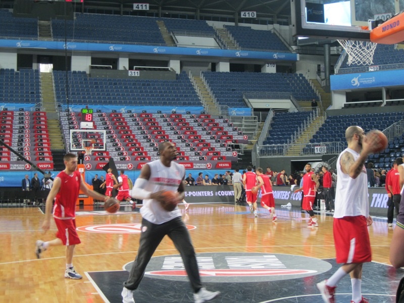 LIVE WEB TV: Η προπόνηση του Ολυμπιακού στην Πόλη (photos)