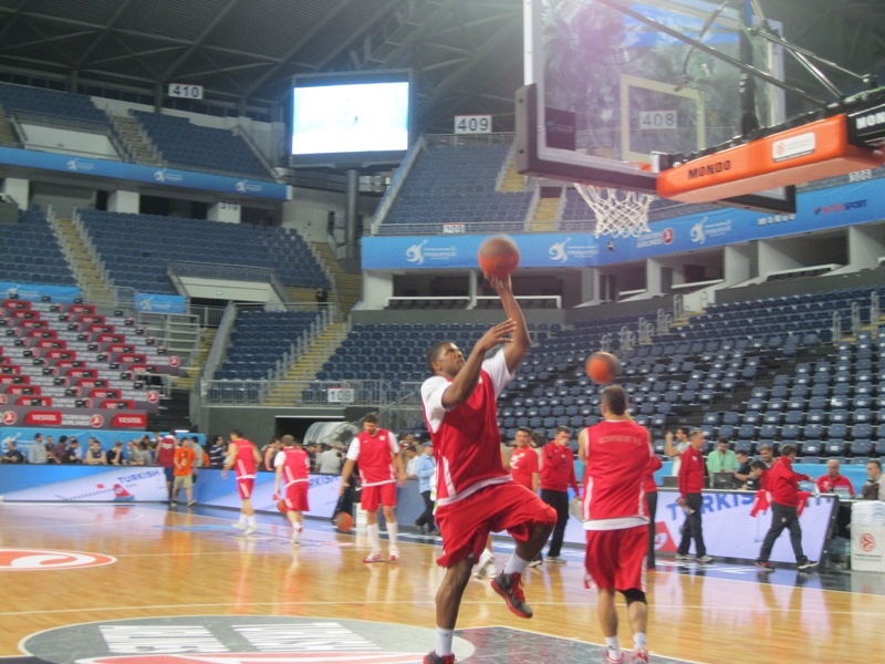 LIVE WEB TV: Η προπόνηση του Ολυμπιακού στην Πόλη (photos)