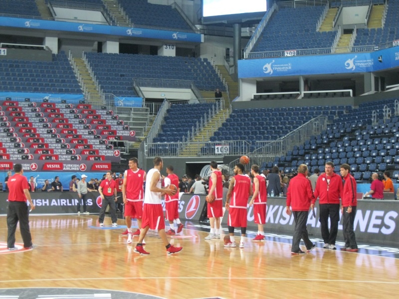 LIVE WEB TV: Η προπόνηση του Ολυμπιακού στην Πόλη (photos)