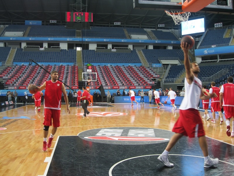 LIVE WEB TV: Η προπόνηση του Ολυμπιακού στην Πόλη (photos)
