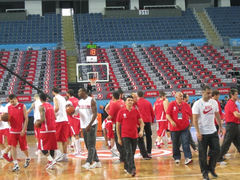 LIVE WEB TV: Η προπόνηση του Ολυμπιακού στην Πόλη (photos)