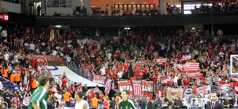 Τα «ερυθρόλευκα»... καραβάνια στα final 4 (photos+videos)