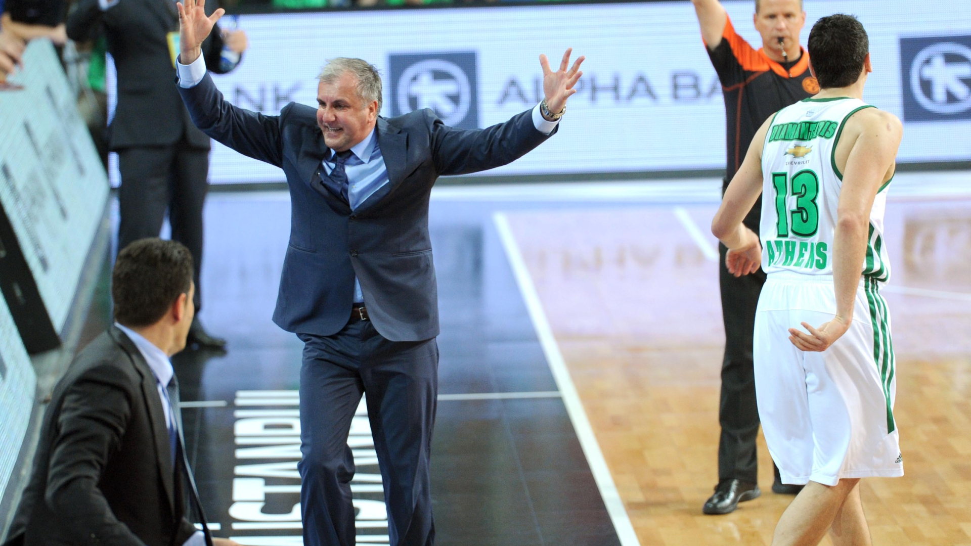 Final 4: Οργή Ομπράντοβιτς και παικτών για την διαιτησία (photos)
