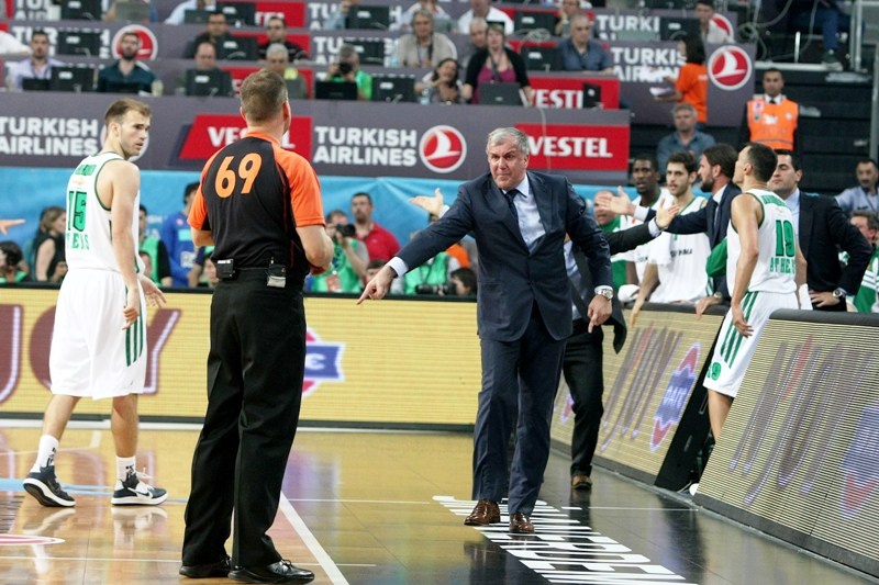 Final 4: Οργή Ομπράντοβιτς και παικτών για την διαιτησία (photos)
