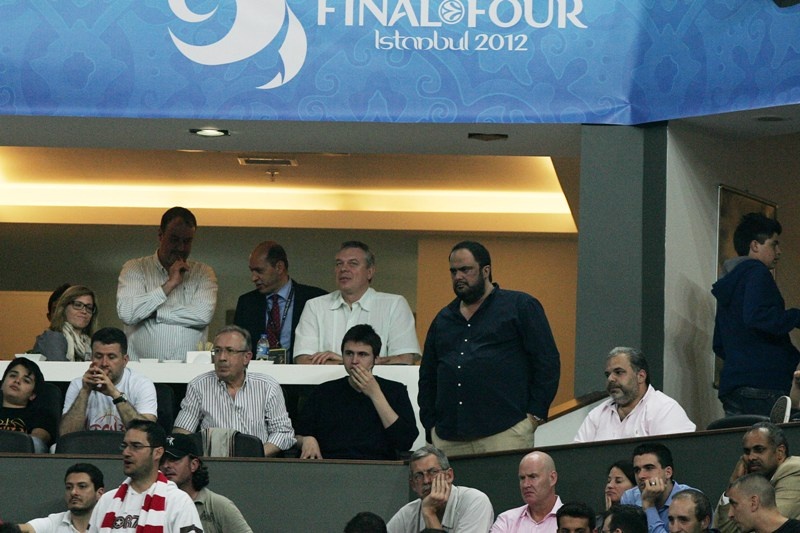 Οι αντιδράσεις Μαρινάκη και Αγγελόπουλων (photos)