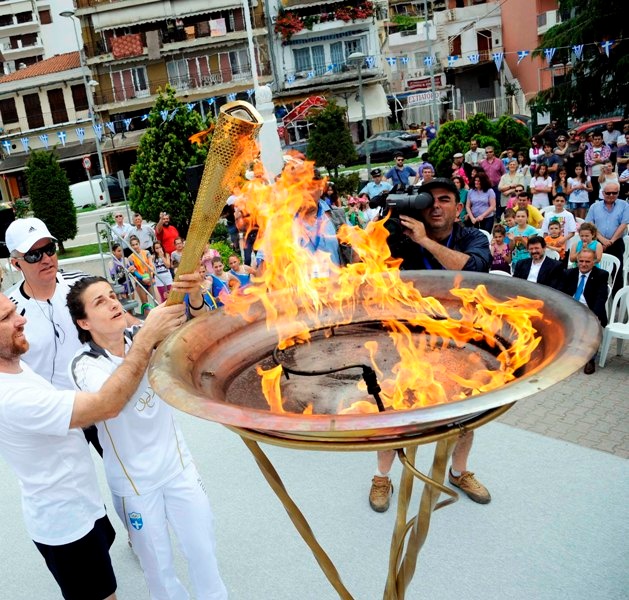 Ολυμπιακή Φλόγα: Διέσχισε τη Δυτική Ελλάδα