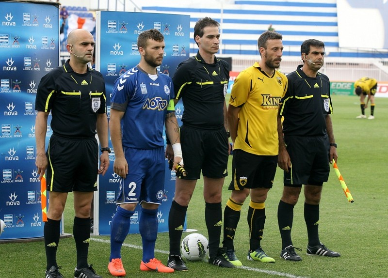 Φτου… Σκόνδρα και φωτιά στα play offs από τον Ατρόμητο! (photos+videos)
