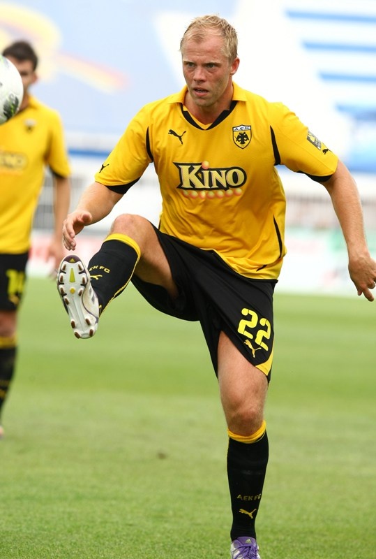 Φτου… Σκόνδρα και φωτιά στα play offs από τον Ατρόμητο! (photos+videos)