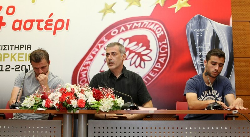 Ολυμπιακός: «Στήριξε το... 4ο αστέρι» (photos+videos)