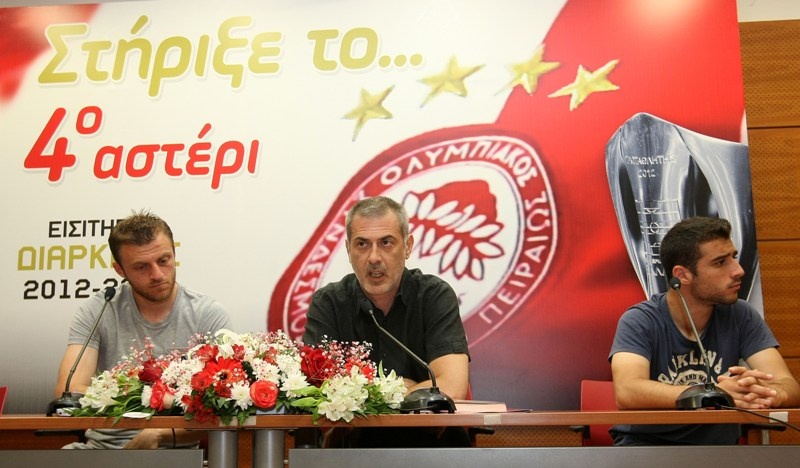 Ολυμπιακός: «Στήριξε το... 4ο αστέρι» (photos+videos)