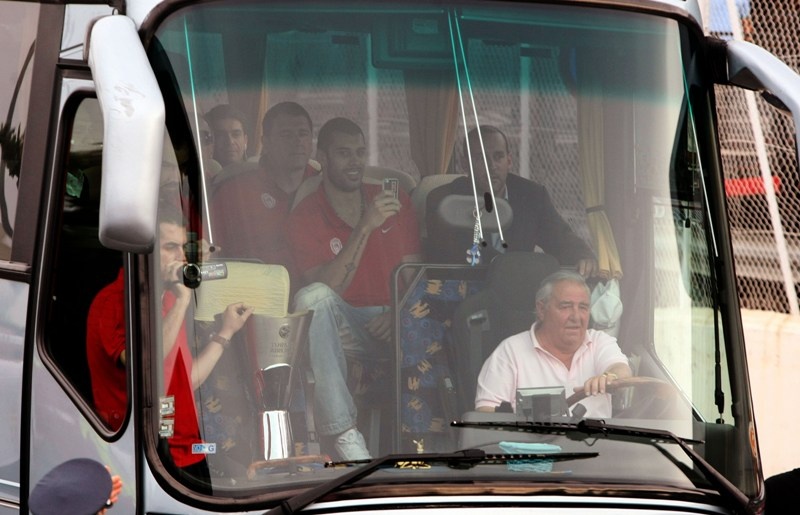 Άφιξη Ολυμπιακού: Η τηλεοπτική μετάδοση του ANT1 (video+photos)