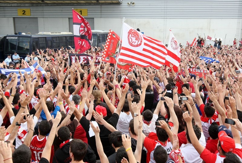 Άφιξη Ολυμπιακού: Η τηλεοπτική μετάδοση του ANT1 (video+photos)