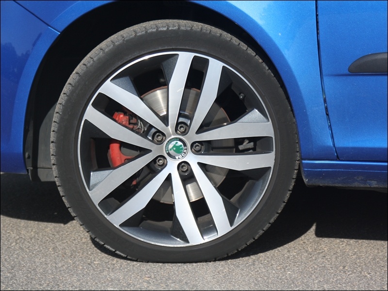 Skoda Fabia RS (photos)