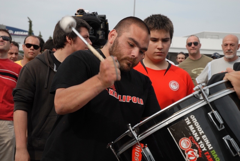 Άφιξη Ολυμπιακού: Η πιο «γλυκιά» αναμονή! (videos+photos)