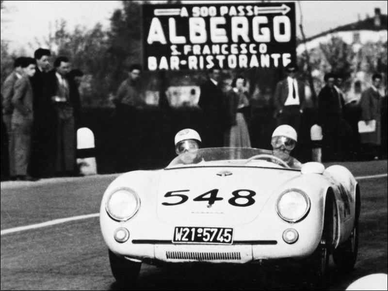 Tα αυτοκίνητα του μουσείου της Porsche στο Mille Miglia