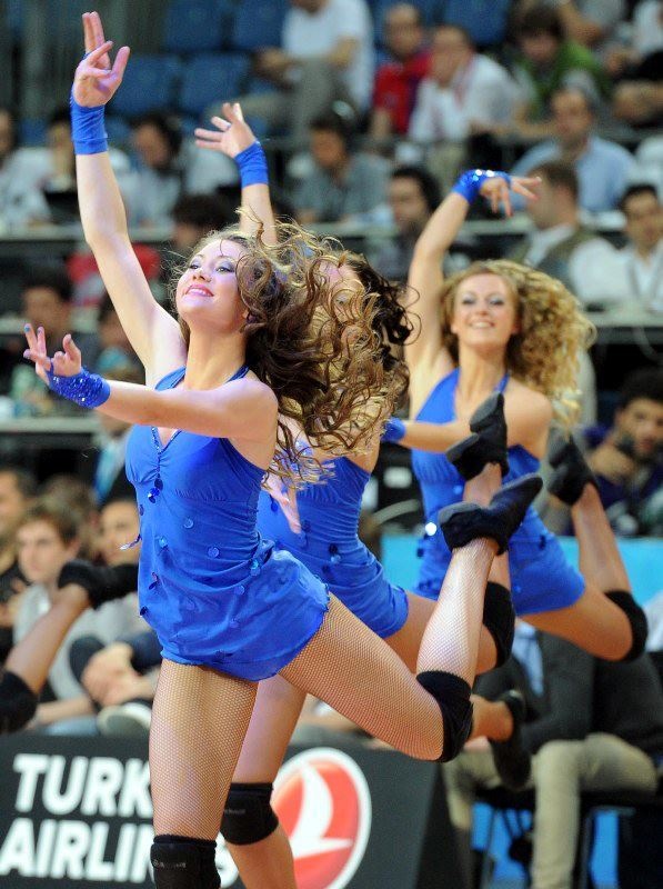 Εντυπωσίασαν στο Final 4 οι τσιρλίντερ της Ζαλγκίρις (photos+video)