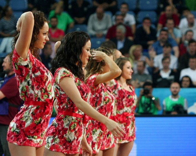Εντυπωσίασαν στο Final 4 οι τσιρλίντερ της Ζαλγκίρις (photos+video)