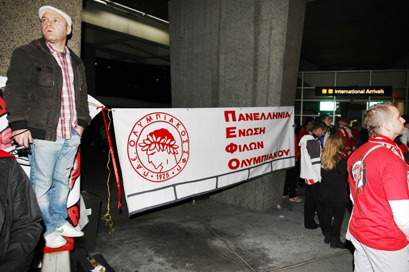 Ολυμπιακός: Αποθέωση για την αποστολή στη Μελβούρνη (video+photos)