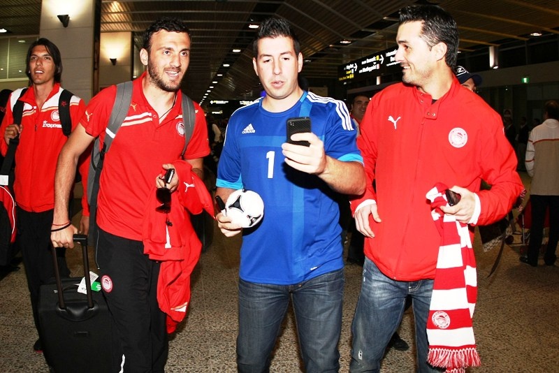 Ολυμπιακός: Αποθέωση για την αποστολή στη Μελβούρνη (video+photos)