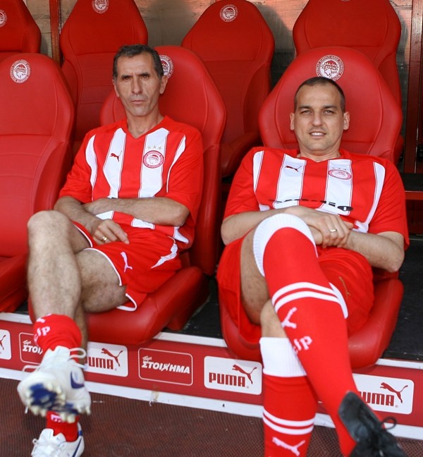 Ο Ολυμπιακός τίμησε τον Μιχάλη Κρητικόπουλο (videos+photos)