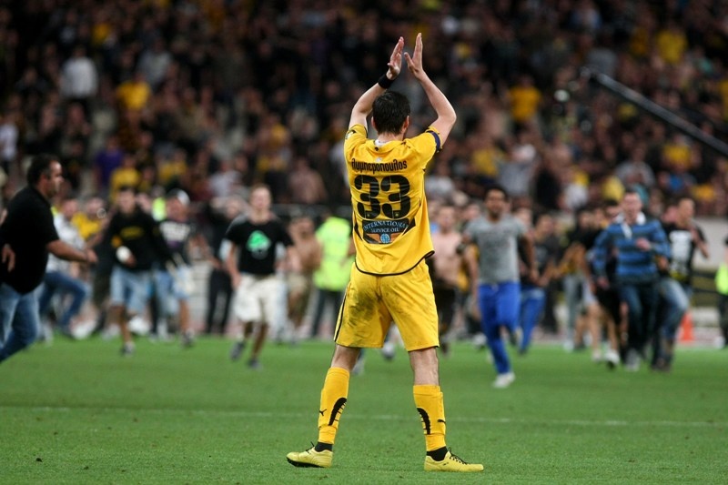 Συγκίνηση στο «αντίο» του Λυμπερόπουλου (photos)