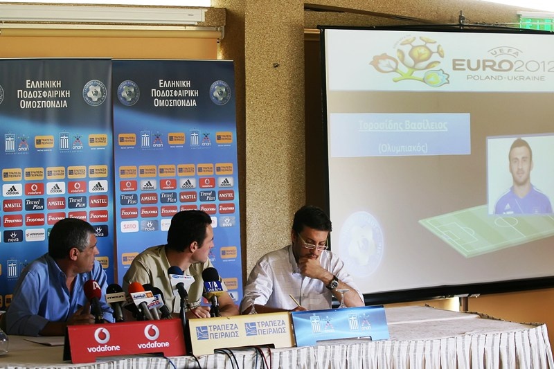 Σάντος: «Μακάρι να μπορούσα να τους πάρω όλους» (photos+videos)