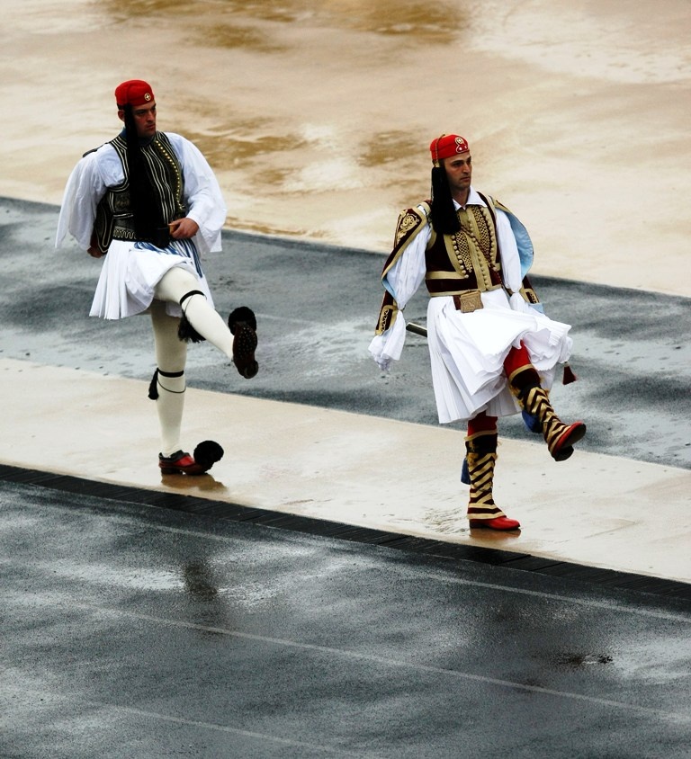 Η Ολυμπιακή Φλόγα στο δρόμο για το Λονδίνο (photos)
