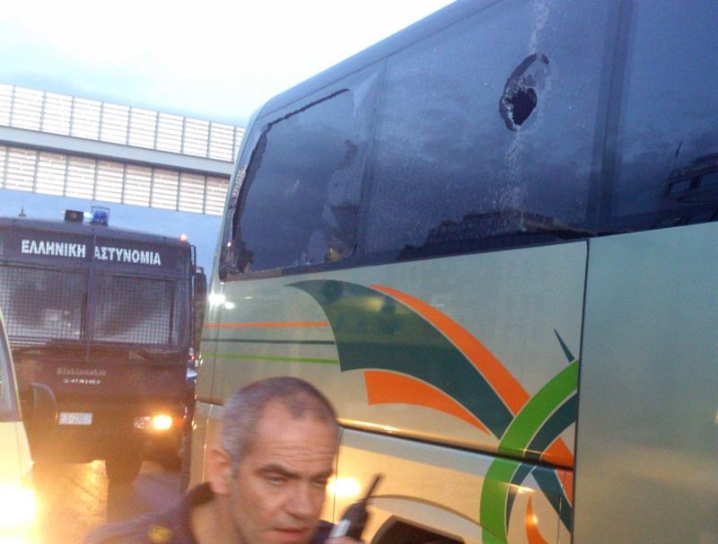 Η μεταφορά των Περπέρογλου-Σμιθ στο νοσοκομείο (photos)