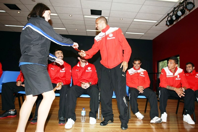 Ολυμπιακός: Διπλή επίσκεψη στην Αυστραλία (photos)