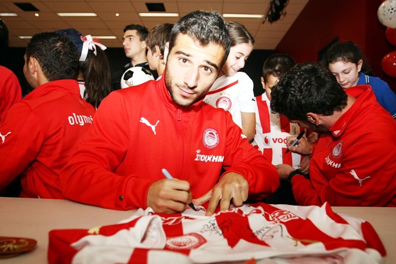 Ολυμπιακός: Διπλή επίσκεψη στην Αυστραλία (photos)