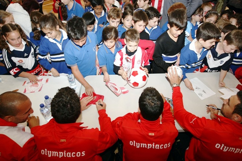 Ολυμπιακός: Διπλή επίσκεψη στην Αυστραλία (photos)