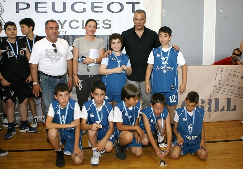 Αποθέωσαν τον Γκάλη στην Καλλιθέα (photos)