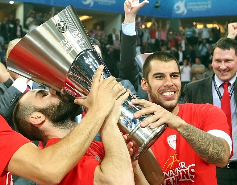 Ολυμπιακός: Το πήρε και μας… σήκωσε! (photos+videos)