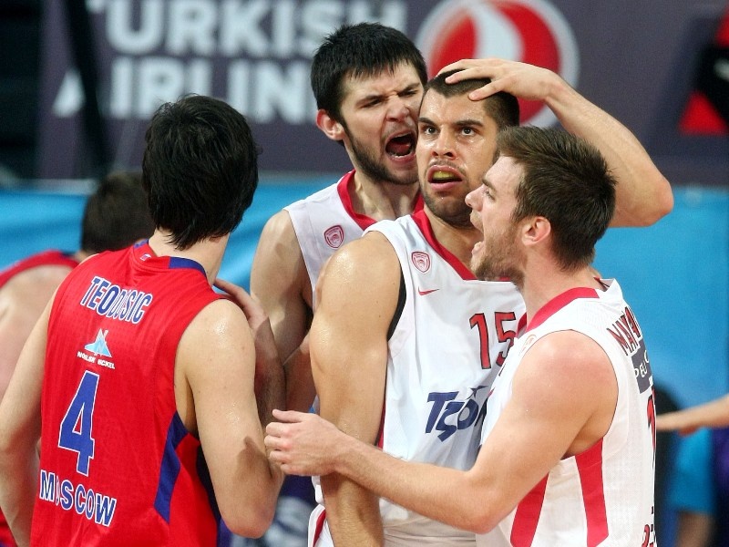Ολυμπιακός: Το πήρε και μας… σήκωσε! (photos+videos)