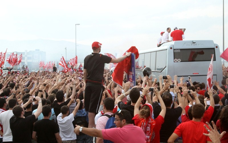 Ολυμπιακός: Το πήρε και μας… σήκωσε! (photos+videos)