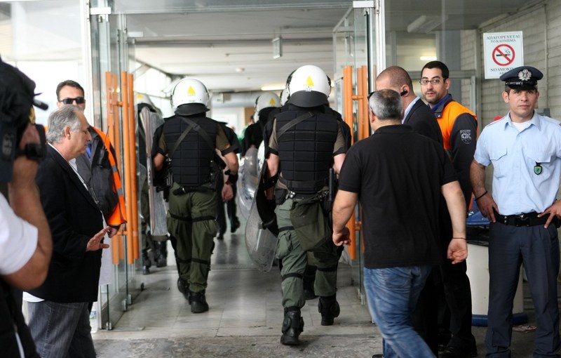 Αποκλεισμένη... ζώνη το ΣΕΦ (photos)