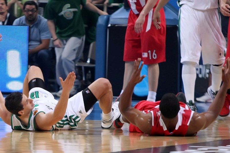 Οι πτώσεις των «αιωνίων» (photos)