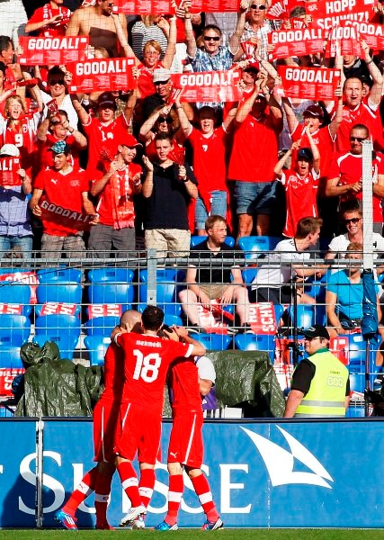 Euro 2012: Απογοήτευσε η Γερμανία δεχόμενη πέντε τέρματα! (video+photos)
