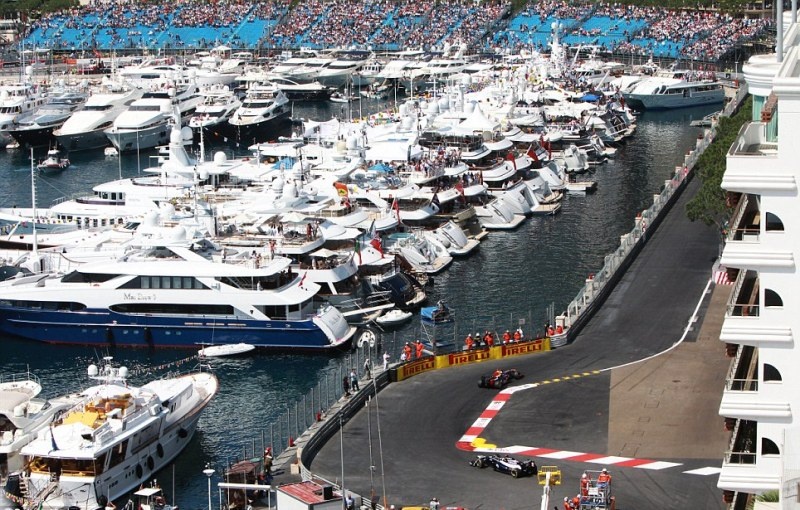 Μονακό: Καυτά κορίτσια, ήλιος, θάλασσα και F1... Σκέφτεστε τίποτα καλύτερο;