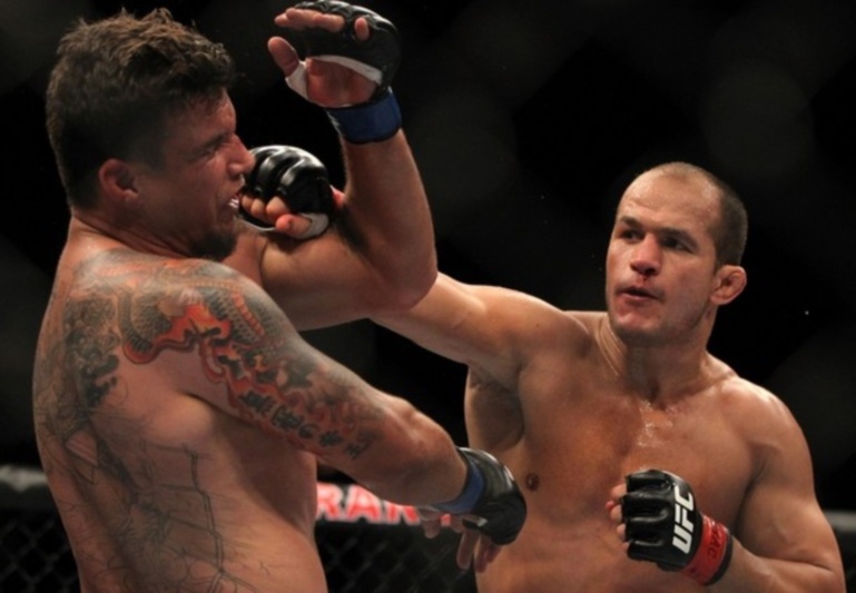 Παρέμεινε παγκόσμιος πρωταθλητής ο Junior Dos Santos στο UFC 146
